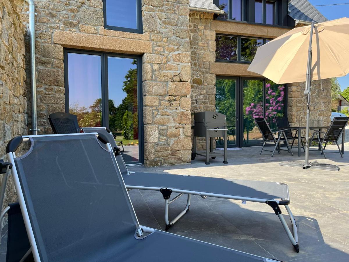 Maison D'Hote Avec Sauna Et Jacuzzi A La Campagne Les Portes du Coglais Buitenkant foto
