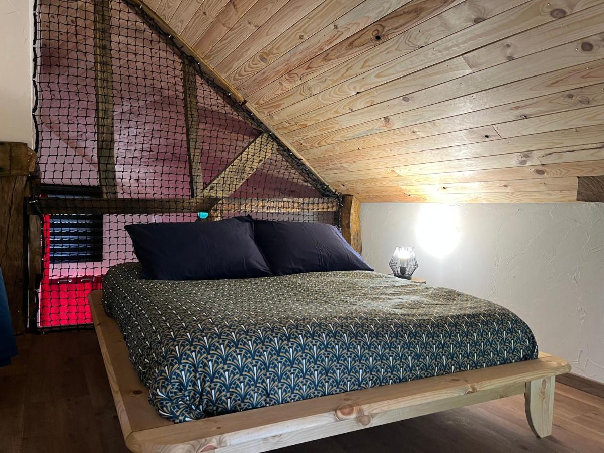 Maison D'Hote Avec Sauna Et Jacuzzi A La Campagne Les Portes du Coglais Buitenkant foto