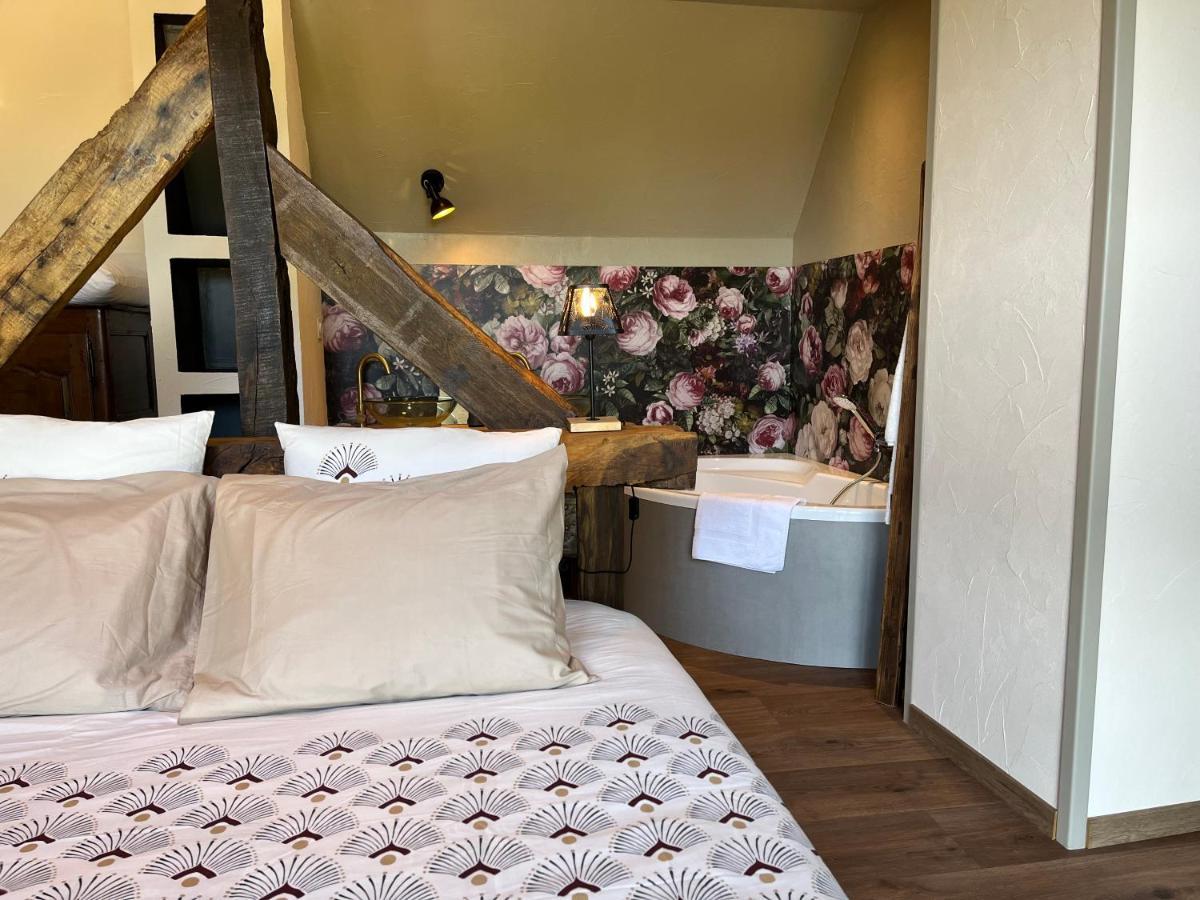 Maison D'Hote Avec Sauna Et Jacuzzi A La Campagne Les Portes du Coglais Buitenkant foto