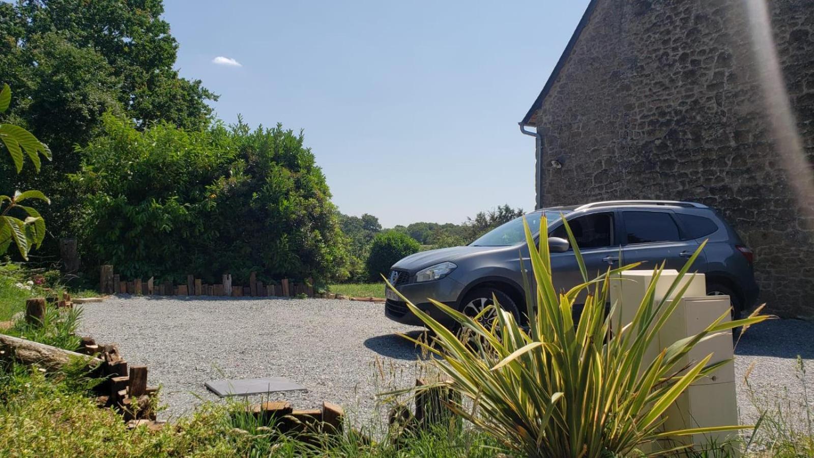 Maison D'Hote Avec Sauna Et Jacuzzi A La Campagne Les Portes du Coglais Buitenkant foto